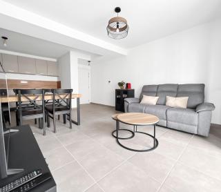 Metz, lumineux, terrasse cosy et parking privé inclus - 6