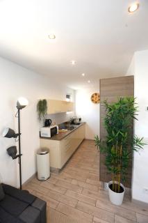 Toulon centre, Appartement 2 chambres tout équipé au 6e étage sans ascenseur - Tolone - 6