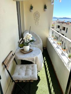 Joli cocon vue mer au cœur de La Ciotat - 1