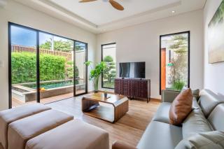 Oasis Residences - Limited Luxury Villas - Reserve Today! - 5