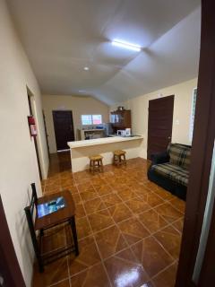 Entire House - Private, Affordable, 10 mins to Itl Airport - Bakers - 9