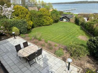 Traumhafter Seeblick mit großer Terrasse - 6