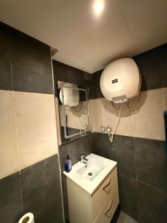 Luxury studio center Abdelmoumen 1min tram with view - Casablanca - 7