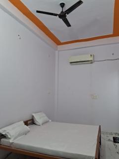Royal Vinod Residency - Jāmb - 4