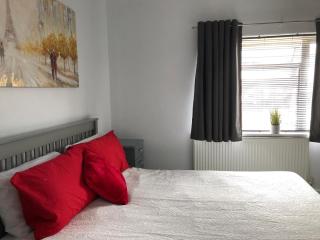 Geneva Cottage Darlington - Entire House & parking - 9