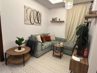 Modern Bohemian Studio, Prime Location - 2