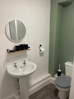 Cosy entire apartment super king bed near town center - Colchester - 2