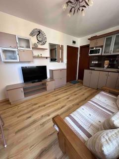 Свети Влас комплекс Викторио - 1