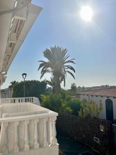 Beautiful House Costa Adeje with Mountain and Ocean View - Adeje - 3
