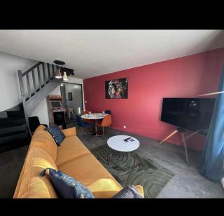 5 min Moulins Duplex -Clim -wifi -borne d arcade -garage 25 min LE PAL - Yzeure - 9