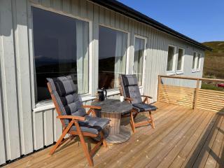Aurora Mountain & Ocean House - Karlsøy - 1