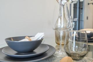City Centre - NEW! - Rates for LONGER STAYS - Work&Relaxation - sleeps 4! - Beeston Hill - 5