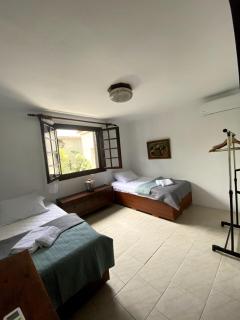Cozy Retreat by the Sea - Nea Iraklia - 1