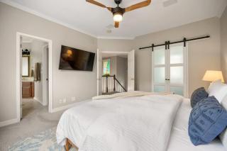 Walk to Zilker Barton Springs 5BR 3BA Villa Sleeps 14 - Austin - 6