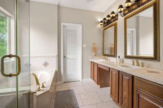 Walk to Zilker Barton Springs 5BR 3BA Villa Sleeps 14 - Austin - 5