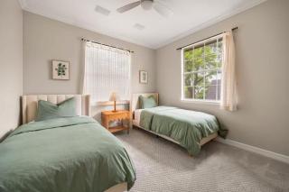 Walk to Zilker Barton Springs 5BR 3BA Villa Sleeps 14 - Austin - 3
