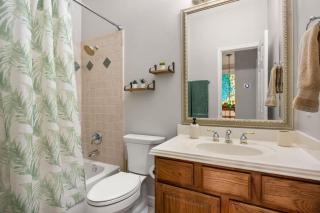 Walk to Zilker Barton Springs 5BR 3BA Villa Sleeps 14 - Austin - 2