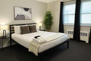 Cozy 1BR Apt Near Dining & Shops - Kimball C2 - Chicago - 0