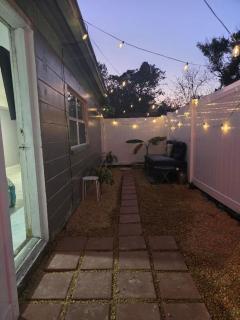Private Tropical MIL Suite by Busch Gardens & USF - Tampa - 1