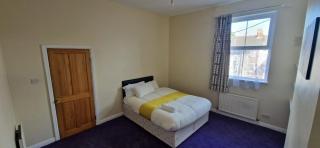 Lucruios villa room 1 - Hull - 4