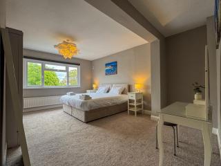 Seafront Beach House - Southend-on-Sea - 4