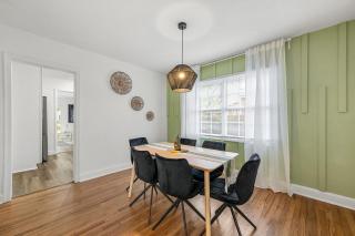 4 BR Atl Bungalow House 10 Mins from Airport - 3