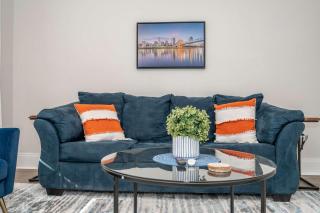 Historic Ludlow Apt A - - 6