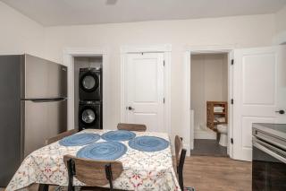 Historic Ludlow Apt A - - 2