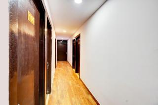 Hotel O Golden Inn - Ghaziabad - 1