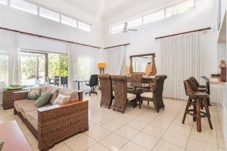 Private Punta Cana Villa with Pool & Golf View - Punta Cana - 4