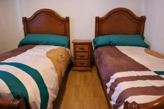 Apartamento con terraza y jardín en Sarón - 7