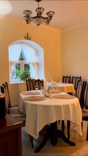 Hotel Three Korony - Skhidnytsia - 1