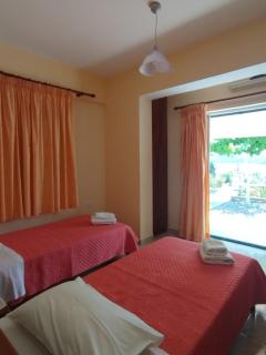 Vardia Rooms - Poros - 8