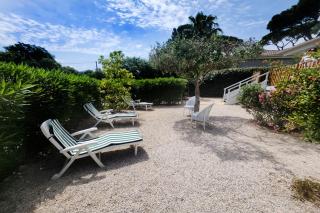 Chalet Californien rénové, superbe piscine dans la résidence, central, ST Tropez 7km! - Gassin - 1