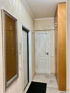 Светлая однокомнатная квартира - Almaty - 5