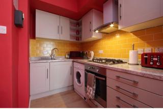 Edinburgh Central Drumdryan Ground Floor ApartHotel - Edimburgo - 4