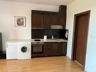 Kazanlak CENTRAL Studio Apartment Guesthouse Flat, Glorious Views & Free Parking! Self Check-in, Super place ! - Kazanlak - 5