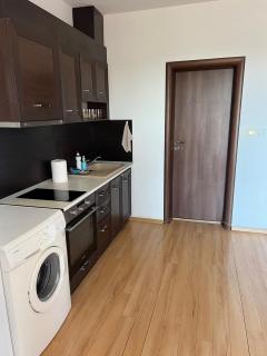 Kazanlak CENTRAL Studio Apartment Guesthouse Flat, Glorious Views & Free Parking! Self Check-in, Super place ! - Kazanlak - 7
