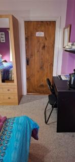 Moonraker Room with a View with ensuite shower room - St Austell - 4