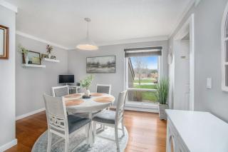 Newly Renovated Fore Seasons - Williamsburg - 6