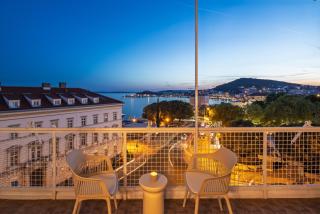 Center Lux View - Split - 7