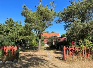 Summer Home with Private Garden - Klintehamn - 6