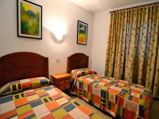 Beachfront Apartment in Spain with Marina Views - L'Estartit - 1