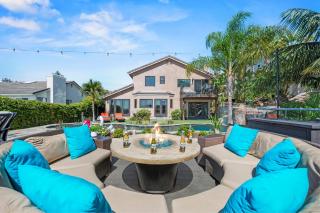 Dream Home with Pool, Water Slide, Spa and Views - San Diego - 1