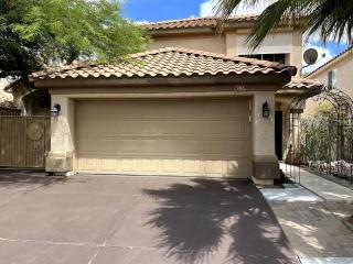 Big 4 Bedroom Property with a Pool - Las Vegas - 0