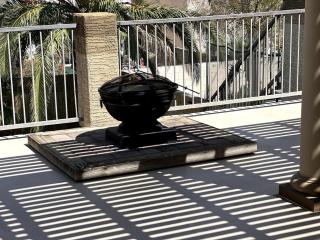 Big 4 Bedroom Property with a Pool - 2