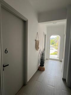Sunshine Apartments and Rooms - 8