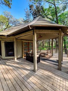 UpCountree Cabins Romantic Treehouse & Luxury Glamping - Point - 5