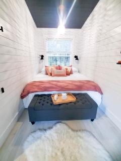 UpCountree Cabins Romantic Treehouse & Luxury Glamping - Point - 7