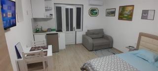 Klent Studio Apartment - 2
